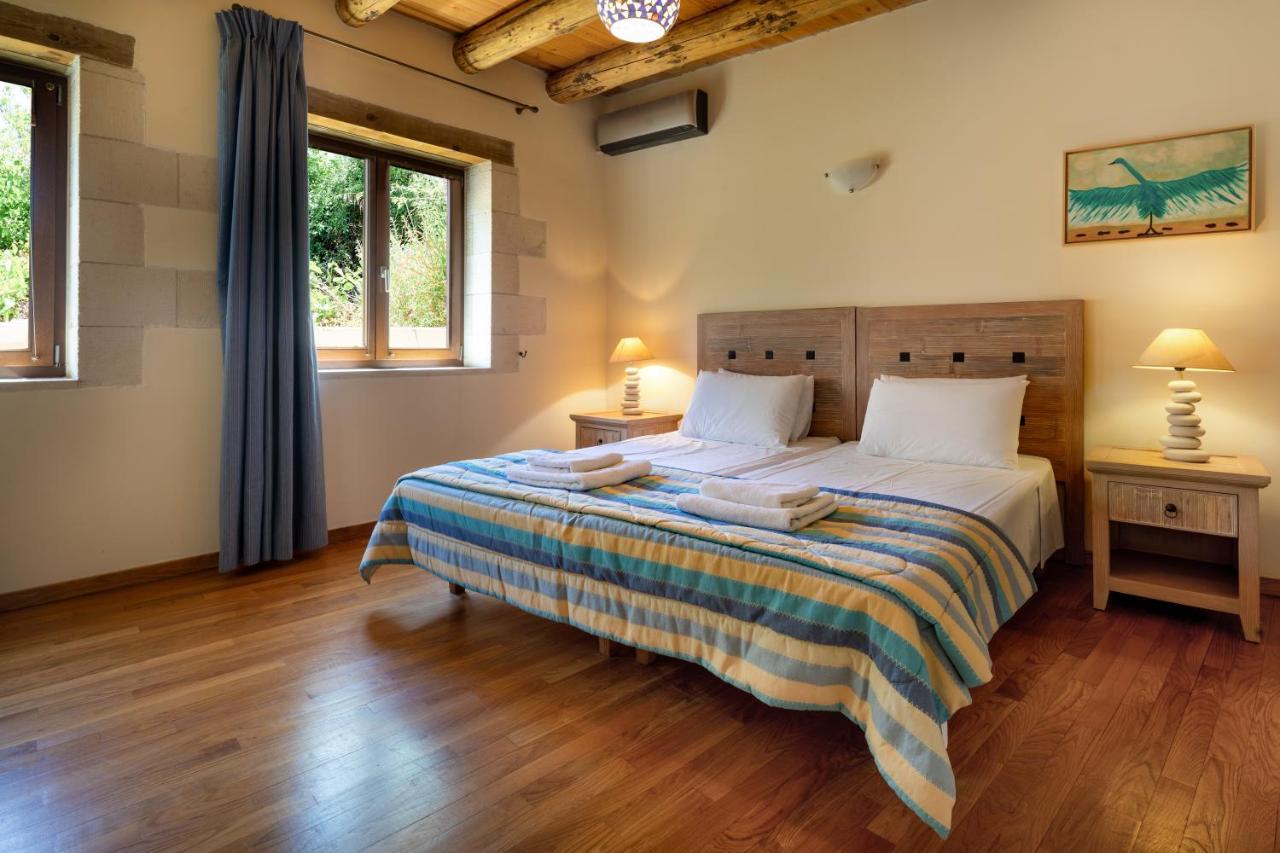 Villa Erontas - Private Heated Jacuzzi Makhairoí 외부 사진