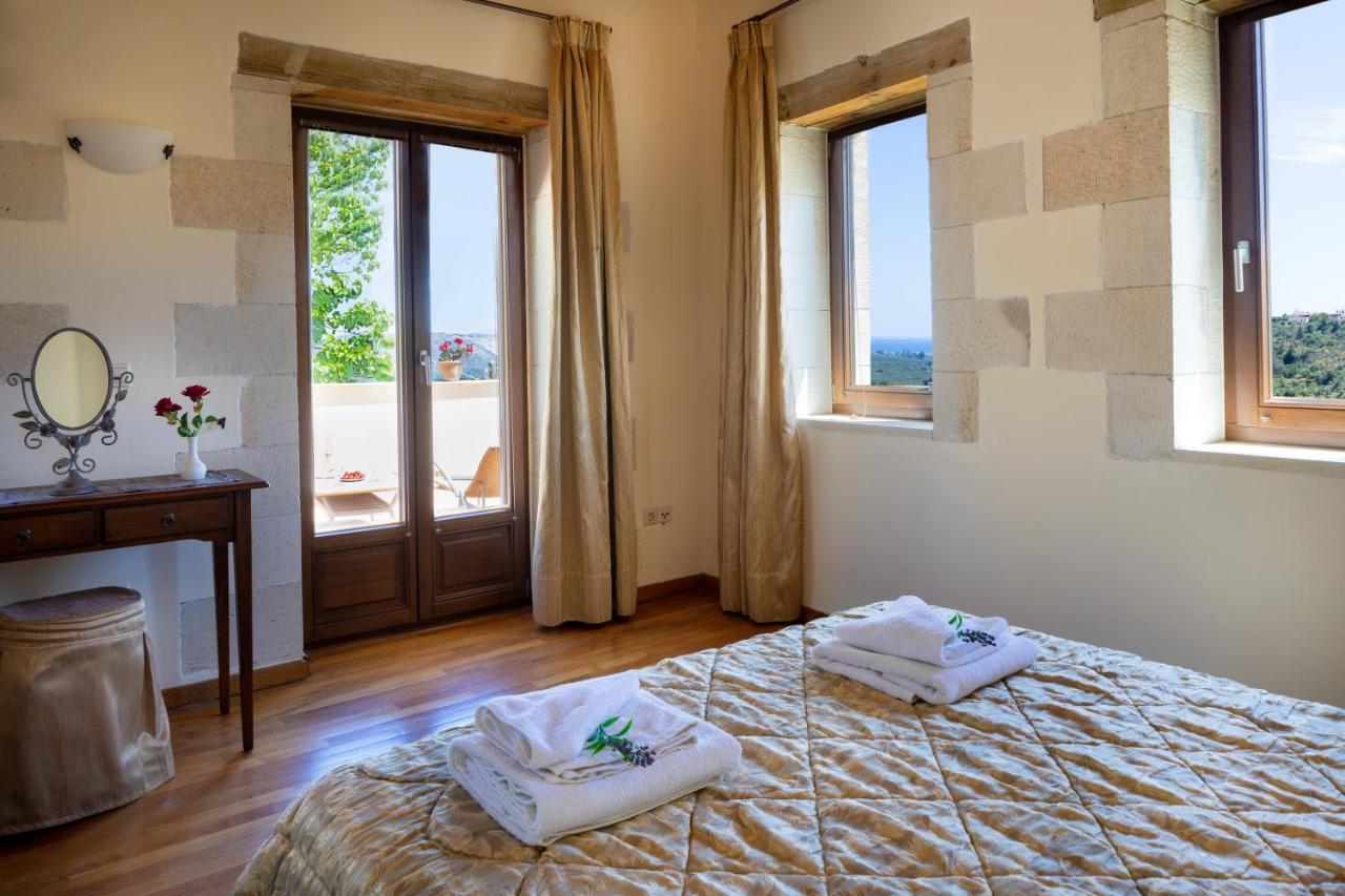Villa Erontas - Private Heated Jacuzzi Makhairoí 외부 사진